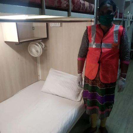 Abuzz Sewri Hostel Mumbai Kültér fotó