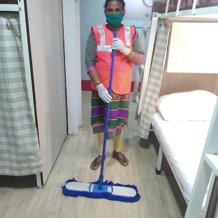 Abuzz Sewri Hostel Mumbai Kültér fotó